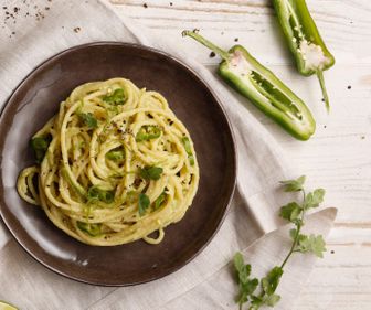  SPAGHETTI WITH LIME, AVOCADO, GREEN PEPPERS AND PARSLEY